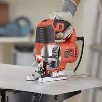 Ofertas en herramientas Black & Decker y Bosch en Amazon: lijadoras, taladros o sierras rebajadas