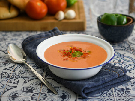 Gazpacho con Monsieur Cuisine, la mejor receta para preparar con el robot de cocina de Lidl