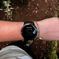 Por tierra, mar y aire: este reloj deportivo es la última ganga de Garmin con batería de larga duración y estilo único