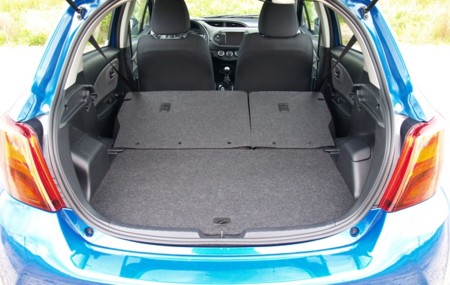 Toyota Yaris 90d 5p Active Prueba 10