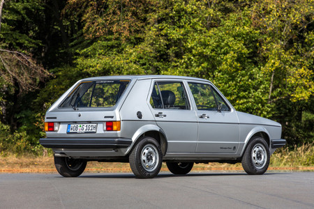 Volkswagen Golf 1 2