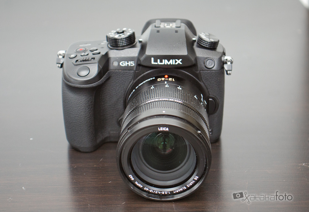 Tracolla in neoprene per fotocamera Panasonic GH5 GH4