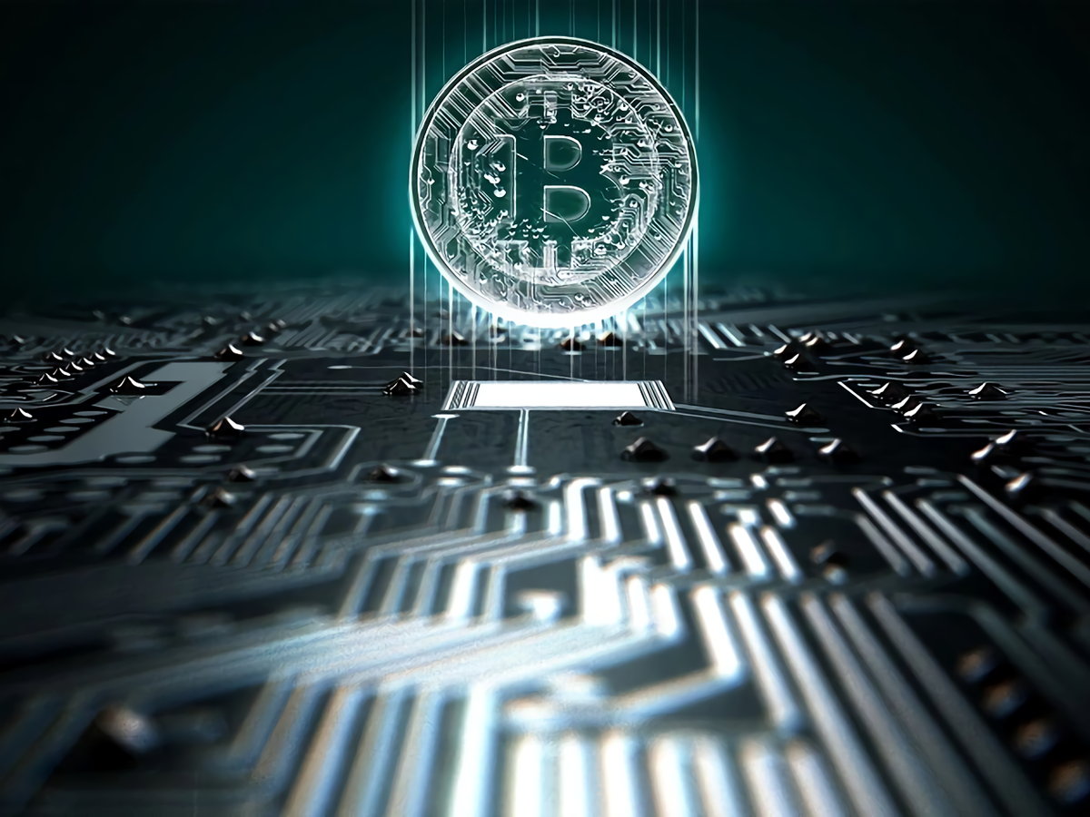 Intel se prepara para entrar fuerte al mundo de la minería de Bitcoin con  