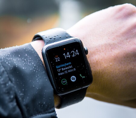 Estás bebiendo poca agua: un futuro Apple Watch podría detectar nuestra hidratación y alertarnos al respecto, Rumorsfera
