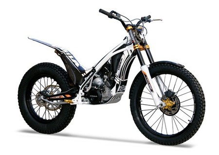 Nueva Ossa Factory 125, tope de gama de la marca del trébol en el octavo de litro