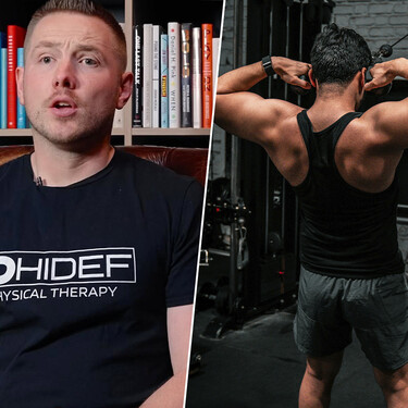 Zach Smith, fisioterapeuta: "Realizar el mismo patrón de movimiento con un peso menor ayudará a reducir el riesgo de lesiones"