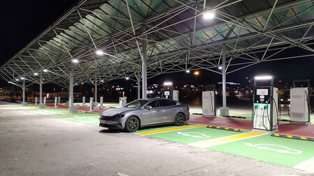 Byd Han Cargando La Morea