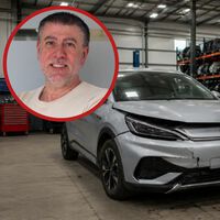 Esteban Alabajos, director de la Asociación de desguaces de España: "Están entrando coches chinos con matrícula de hace dos años"