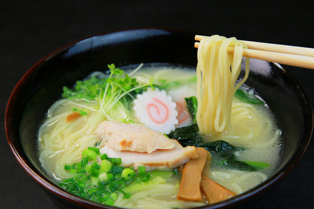 ¿Qué es el ramen y por qué se ha hecho tan popular?