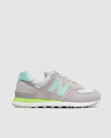 Zapatillas De Mujer De Serraje New Balance En Gris Con Logo Lateral