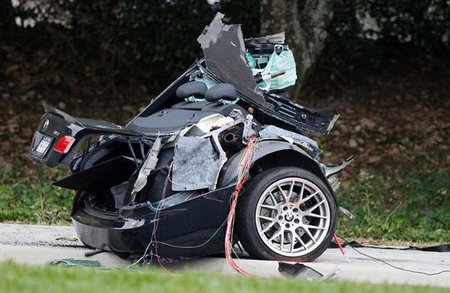 Dolorpasion™: BMW M3 dividido entre dos, mal resultado para la cuenta