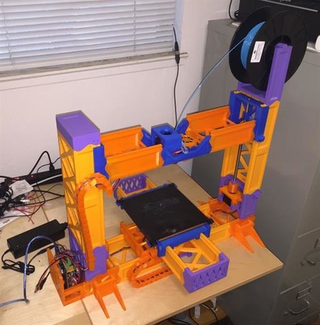 Esta impresora 3D es la que ha sido más veces impresa en 3D
