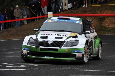 Jan Kopecký aprovecha el regalo de Robert Kubica y gana en Canarias