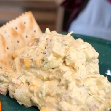 Cómo hacer ensalada de pollo con mayonesa con la receta de Chef en Proceso: lleva papa y zanahoria y queda cremosita