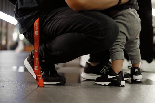 Las mejores ofertas de zapatillas para niños hoy en El Corte Inglés: Adidas, Nike y Geox rebajadísimas a precios de liquidación