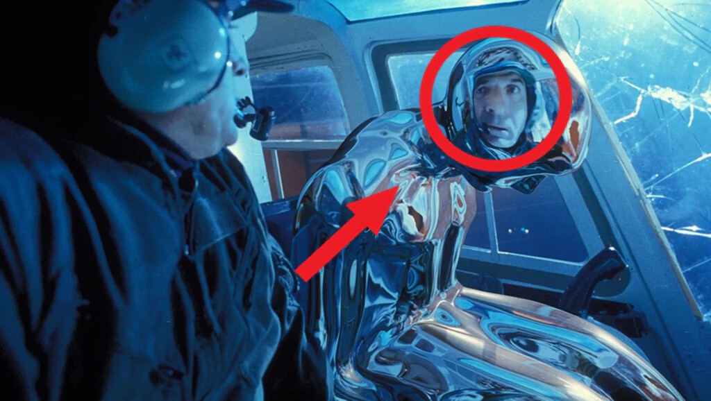 Pausa Terminator 2 a la hora con 48 minutos y 31 segundos y descubrirás una habilidad inédita del T-1000 que jamás fue vista en otros androides 