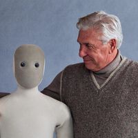 Tener un robot humanoide que te haga las tareas de casa ya no es algo de la ciencia ficción. 1X ha puesto a la venta NEO, su modelo con IA