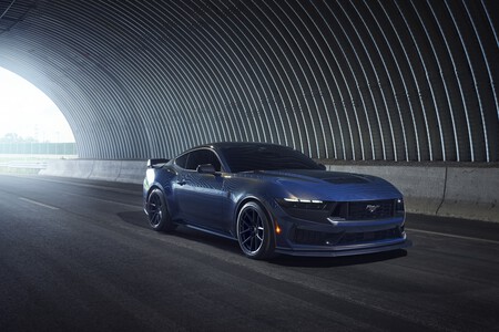 Ford Mustang Dark Horse 2023 1