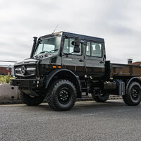 No lo necesitas ni lo podrías aparcar en ninguna ZBE, pero seguro que te comprarías este camión 4x4 para divertirte hasta el extremo