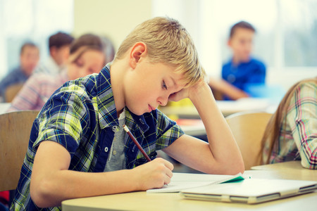 Informe PISA 2018: España obtiene la peor puntuación en ciencias desde el año 2000, y baja en matemáticas con respecto a 2015