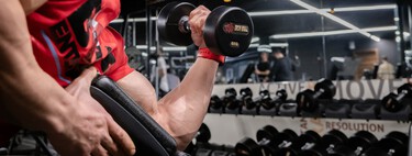 Rápido o lento: la velocidad con la que haces cada repetición sí importa a la hora de ganar músculo y fuerza 