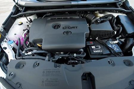 Toyota Avensis motor