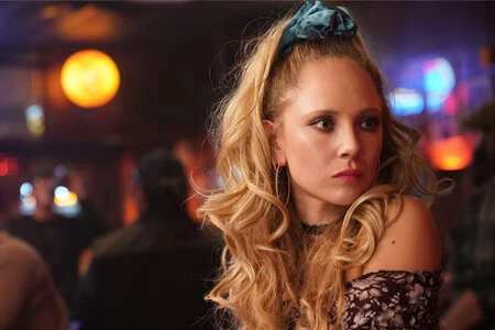 Juno Temple En Palmer