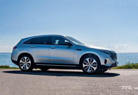 Mercedes Benz Eqc 02