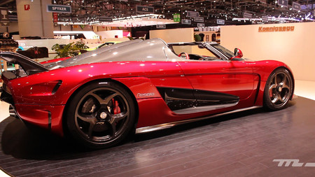 Espectacular música para el fin de semana: una manada de Koenigsegg, sonando a tope en Ginebra