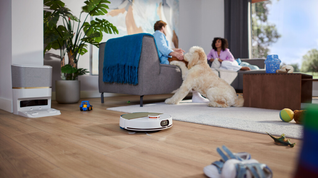 Philips lanza en España su robot aspirador más potente: aspira y friega de una pasada y se vacía solo