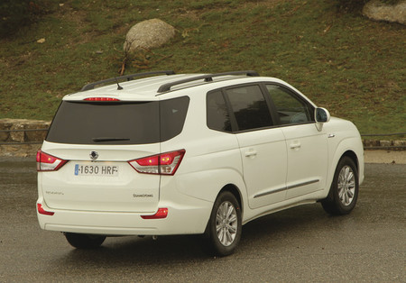 SsangYong Rodius 2013