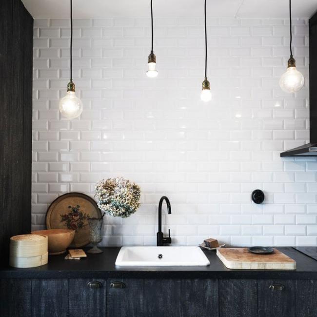 ¿Quieres saber cuál es el mosaico de moda para tu baño o cocina y cómo