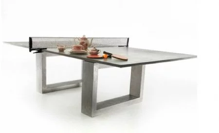 Una mesa de ping pong para comer