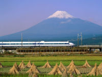 Cómo se limpia el tren bala japonés en sólo 7 minutos