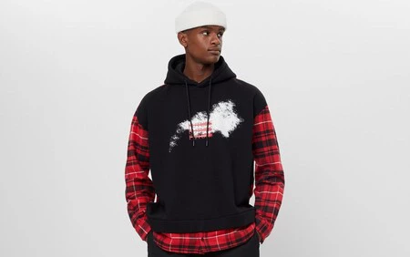 El tartán más punk para el otoño llega a tu armario con lo nuevo de Bershka