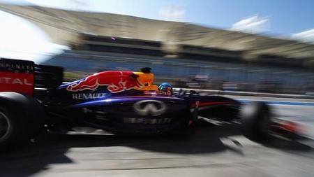 Helmut Marko admite que la mayoría de sus problemas vienen de Renault