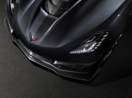 Chevrolet Corvette podría tener una versión...¡¿SUV?!