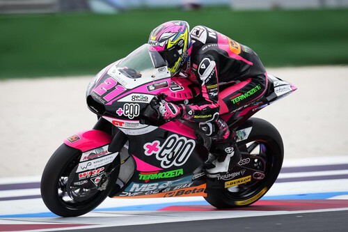 ¡Póker! Alonso López gana su primera carrera en el mundial para liderar un festival español en Misano