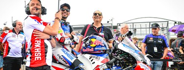 Miguel Oliveira se va de Aprilia. Lo tiene hecho para fichar por Yamaha, y deja libre un hueco muy goloso en MotoGP 