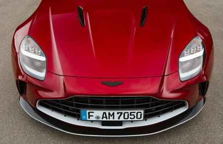 Aston Martin Vantage S frontal