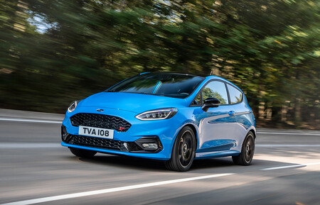 El Ford Fiesta ST estrena edición especial: los mismos 200 CV, pero con suspensión ajustable y aderezos deportivos