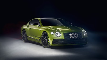Bentley Continental GT Pikes Peak by Mulliner: sólo 15 llamativas unidades como regalo a su triunfo en la carrera hacia las nubes