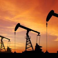 No hay tregua a la guerra de precios y el petróleo cae a su nivel más bajo en 7 años