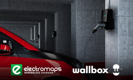 Wallbox, la empresa española de cargadores para coches eléctricos, compra Electromaps y da el salto a las 'electrolineras de calle'