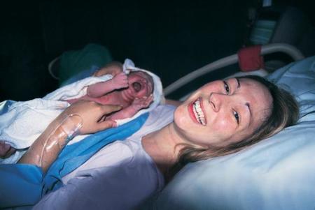 ¿Conservas fotos de tu parto? La pregunta de la semana