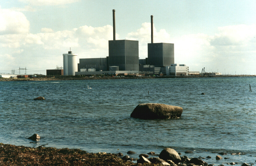 Las centrales nucleares no van a resolver el problema de los centros de datos para IA. No por ahora