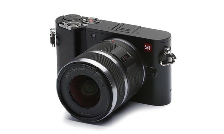 Comprar una cámara micro 4/3 sin espejo como la Yi M1, hoy en Amazon sólo cuesta 209,99 euros