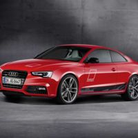 ¿Por qué envidiar a los pilotos del DTM si podemos conducir el Audi A5 DTM Selection?