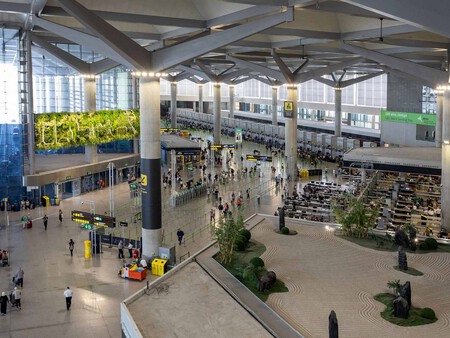 Terminal Del Aeropuerto De Malaga C Aena