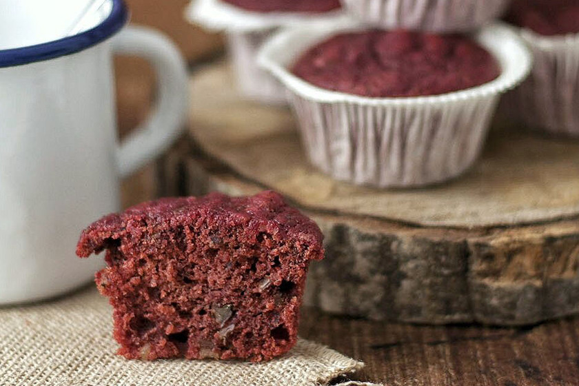 Muffins de remolacha y nueces. Receta de cocina fácil, sencilla y deliciosa